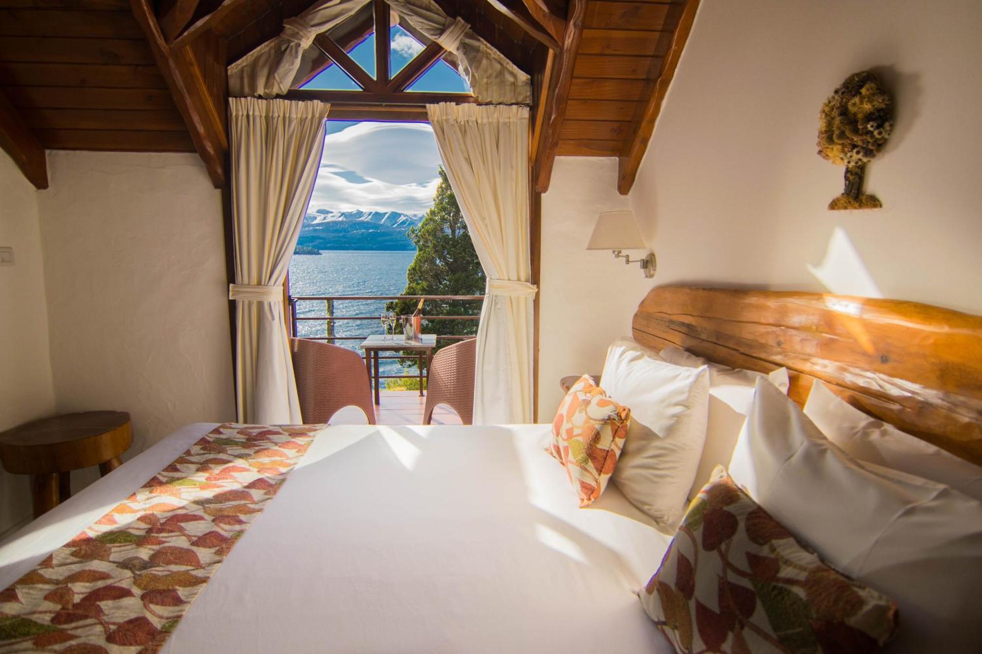 Costa Brava Apart Hotel & Suites San Carlos de Bariloche Exteriör bild