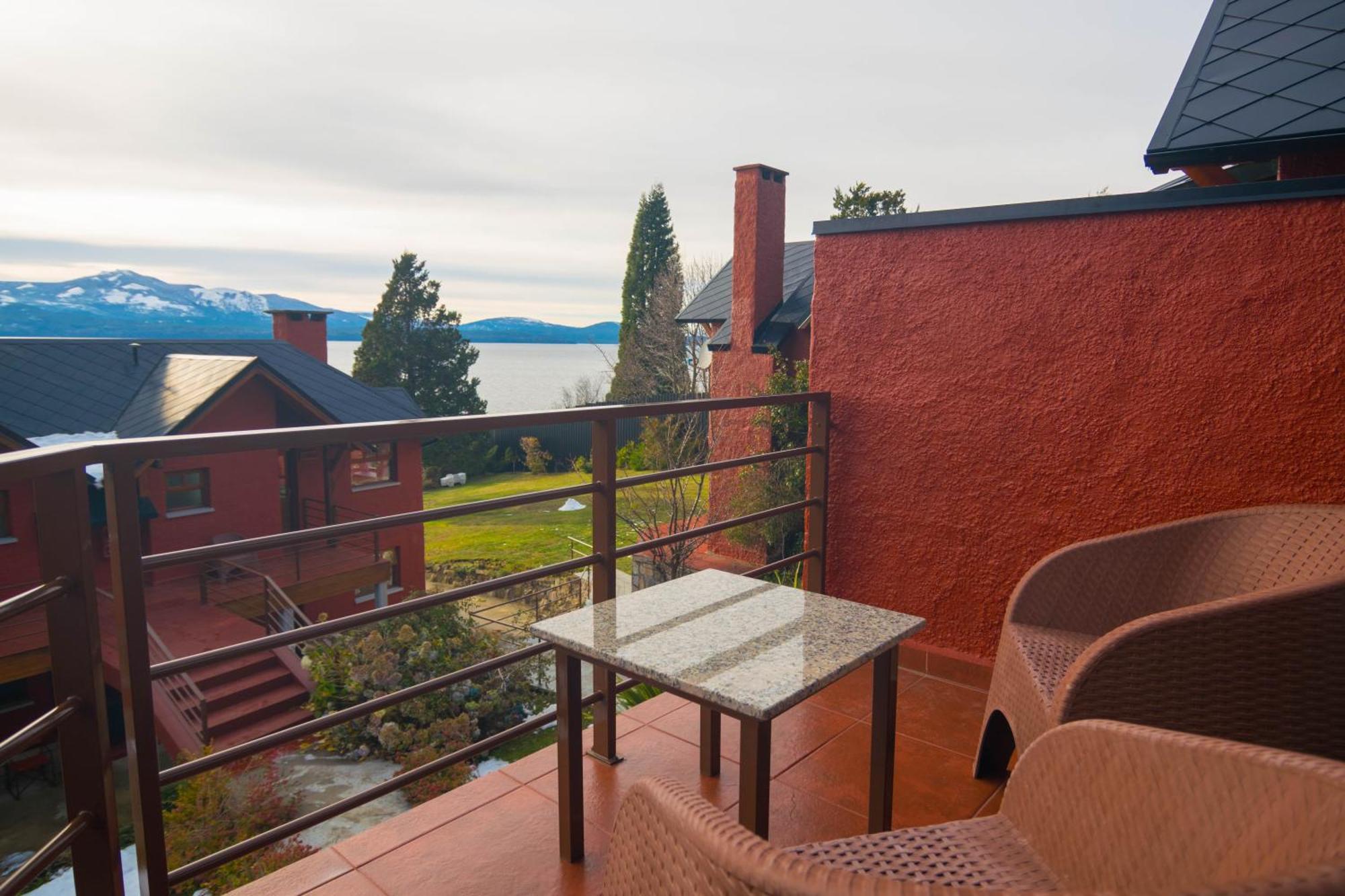 Costa Brava Apart Hotel & Suites San Carlos de Bariloche Exteriör bild