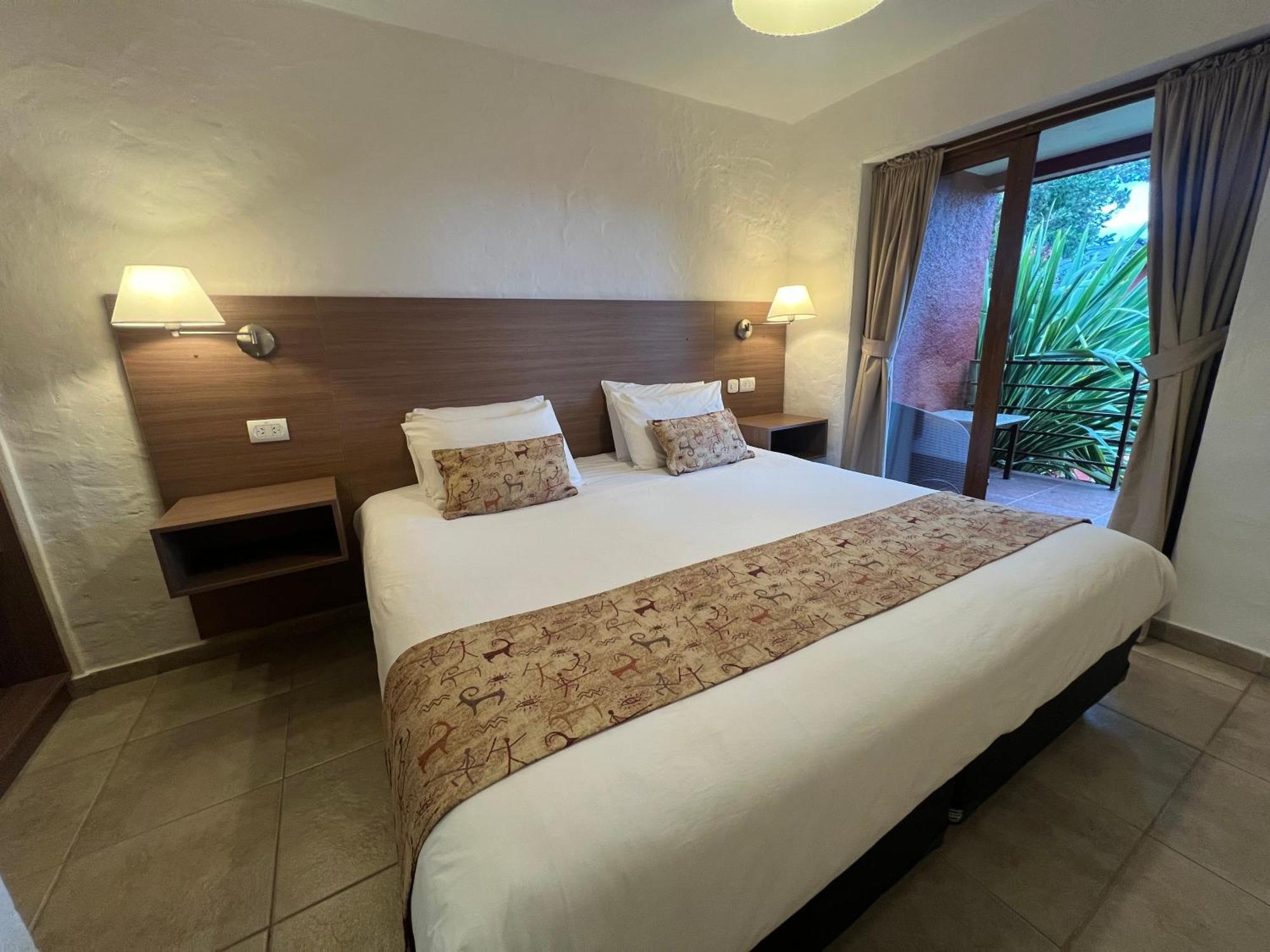 Costa Brava Apart Hotel & Suites San Carlos de Bariloche Exteriör bild
