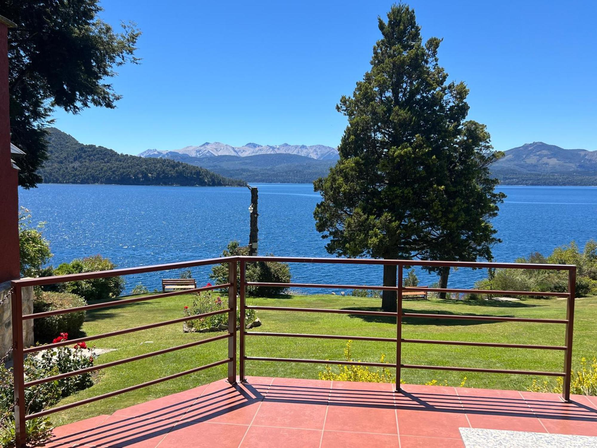 Costa Brava Apart Hotel & Suites San Carlos de Bariloche Exteriör bild