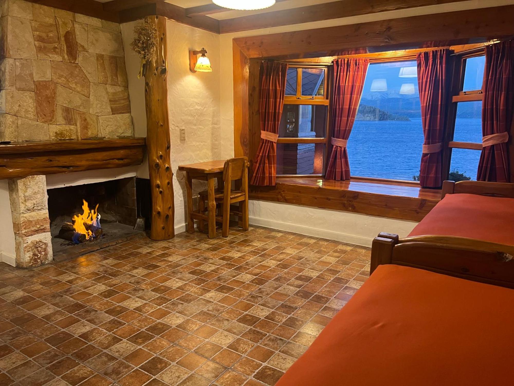 Costa Brava Apart Hotel & Suites San Carlos de Bariloche Exteriör bild