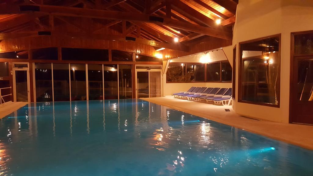 Costa Brava Apart Hotel & Suites San Carlos de Bariloche Exteriör bild